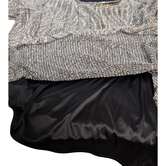 JM Collection Metallic Silver Tunic - Picture 5 of 8